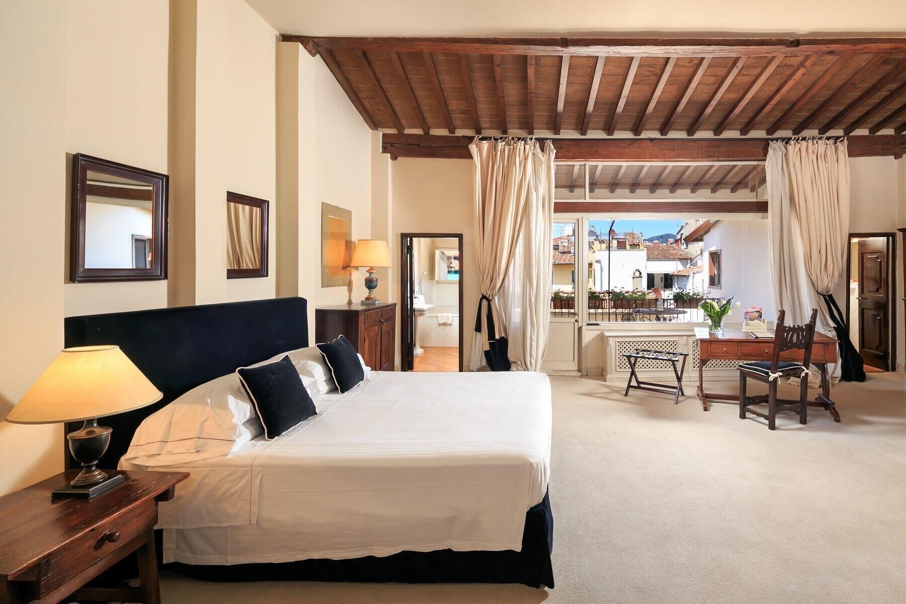 Hotel J And J Florencia Exterior foto