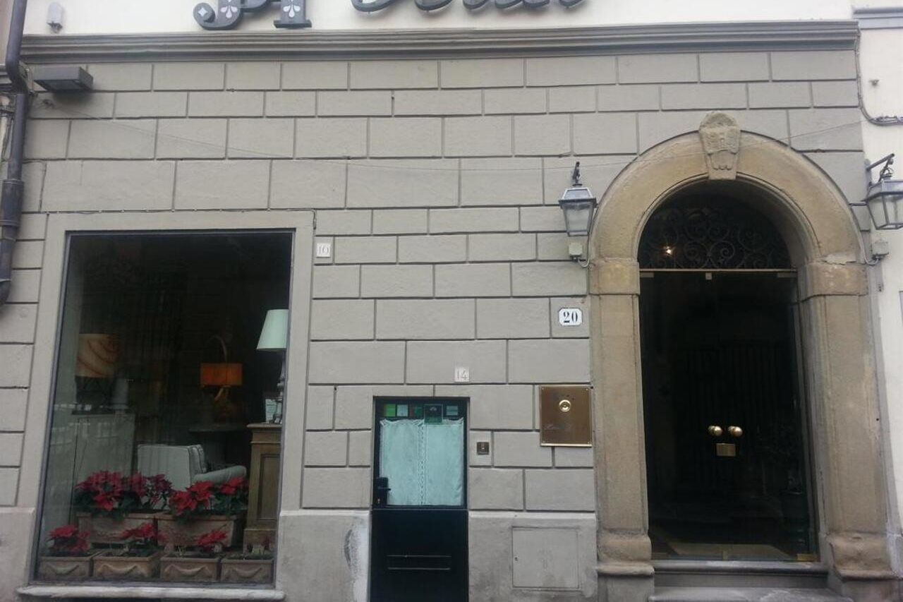 Hotel J And J Florencia Exterior foto
